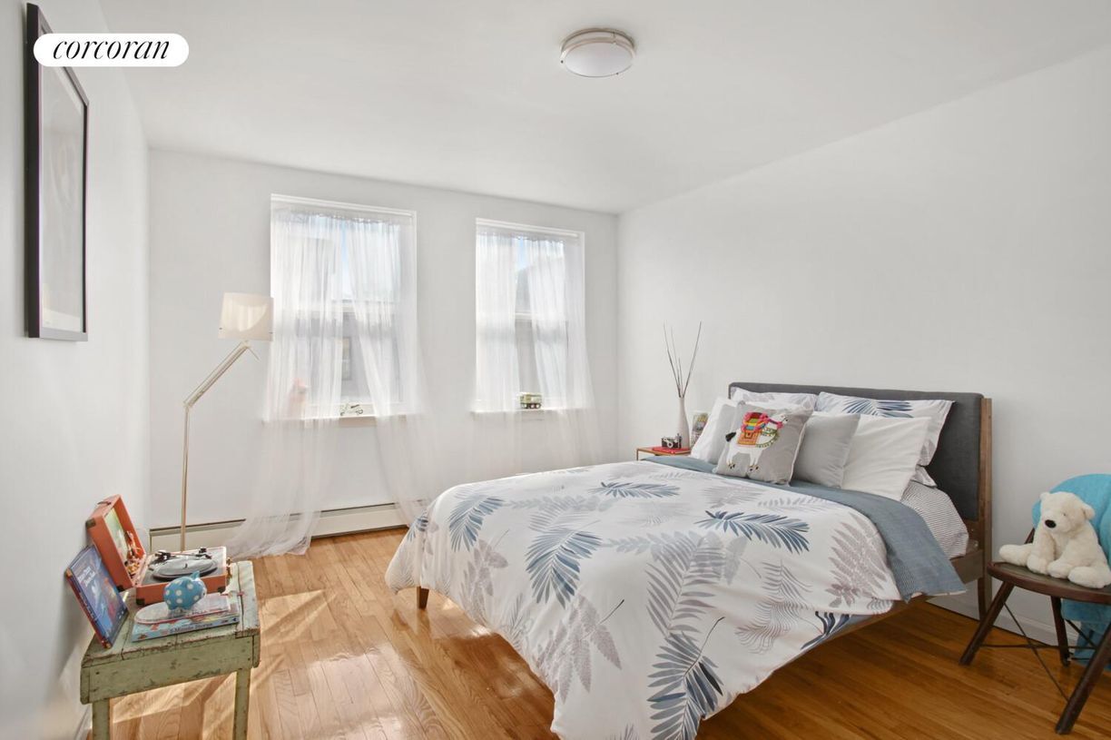 Building Photo - 98 Clifton Pl