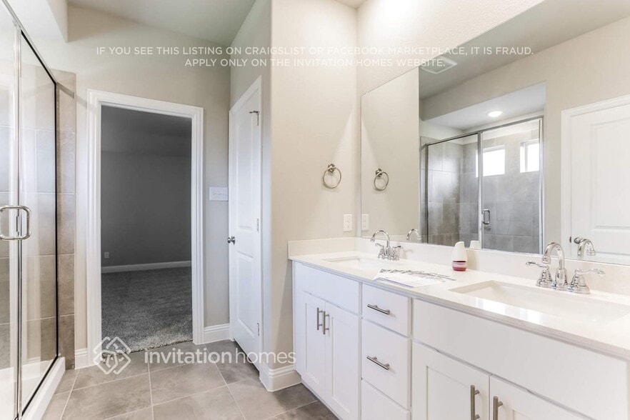 Building Photo - 701 Rain Barrel Pl