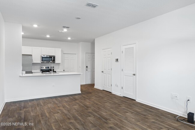 Building Photo - 3755 Spotted Fawn Ct