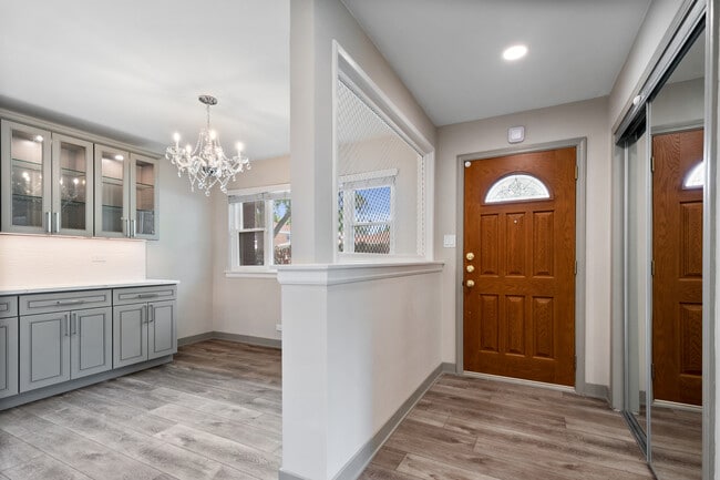 Building Photo - 3001 W Chase Ave