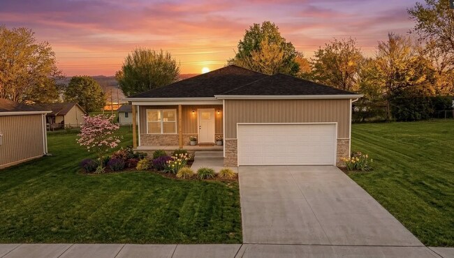 Building Photo - 46 Whitley Ln