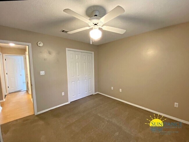 Building Photo - Beautiful 4 Bedroom Home with In-Ground Po...