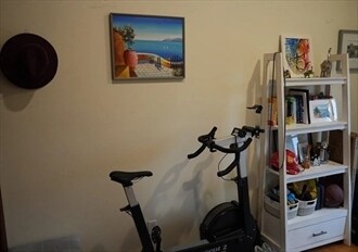 Building Photo - 11 Milford St