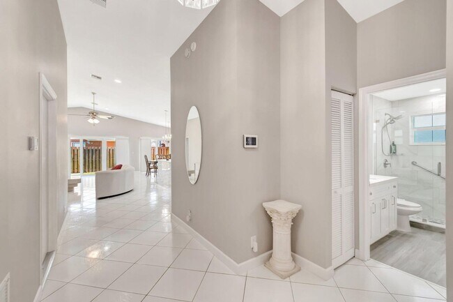 Building Photo - Waterway Cove