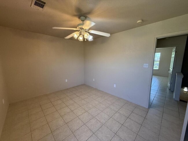 Building Photo - 3109 Yaupon Rd