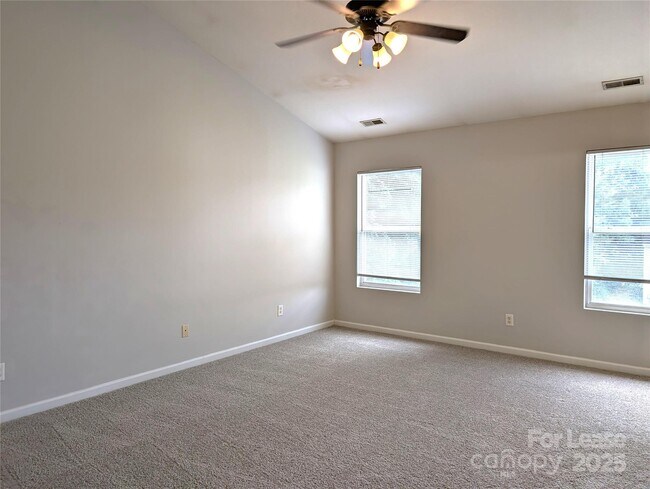 Building Photo - 7032 Sunman Rd
