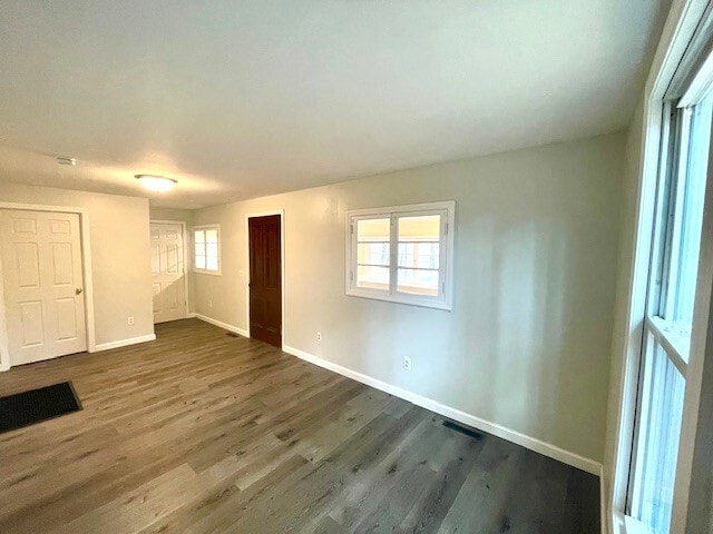 Building Photo - 71 Pequot Rd