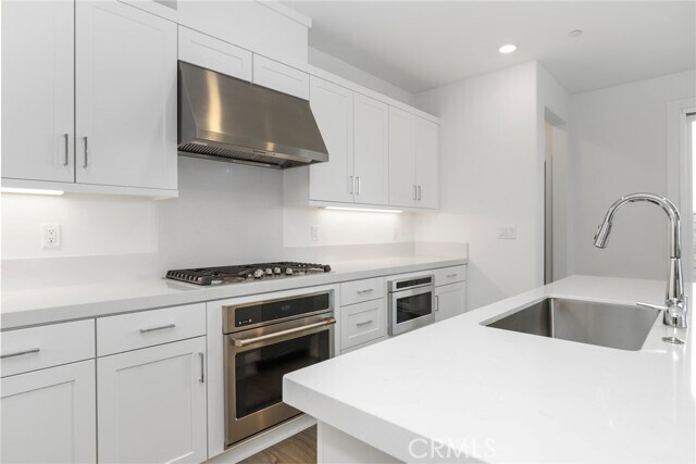 Building Photo - 27213 Tamarack Ln