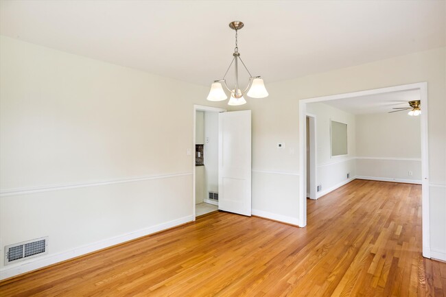 Dining Room - 14 Mount Olivet Blvd