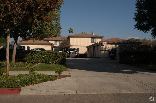 Building Photo - 1448 W Stoneridge Ct