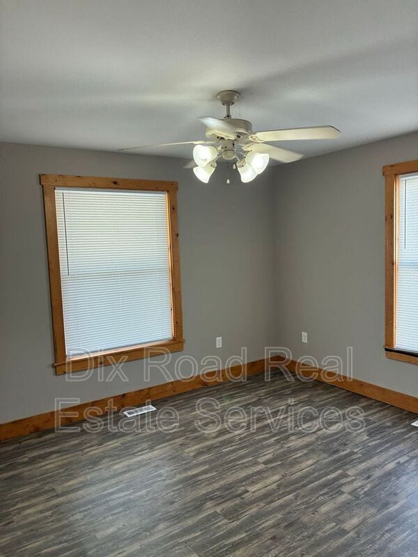 Building Photo - 915 Bellaire Ave