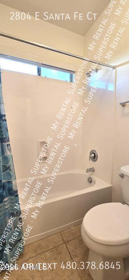 Building Photo - 2804 E Santa Fe Ct