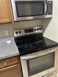 Building Photo - 7600 Emmett F Lowry Expy