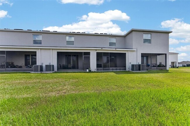 Building Photo - 33046 Major Oak Dr