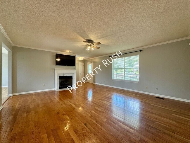 Building Photo - 53 Spring Wind Cir