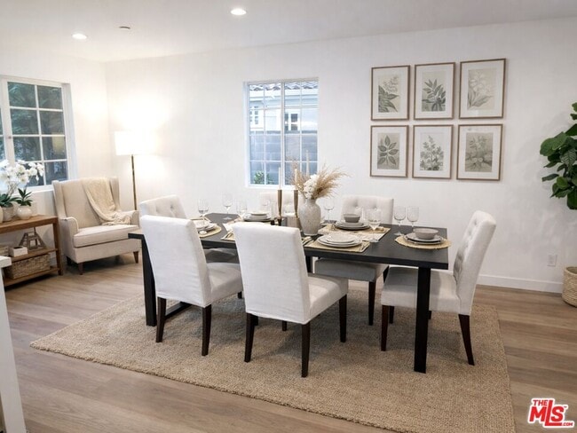 Building Photo - 4522 Mammoth Ave