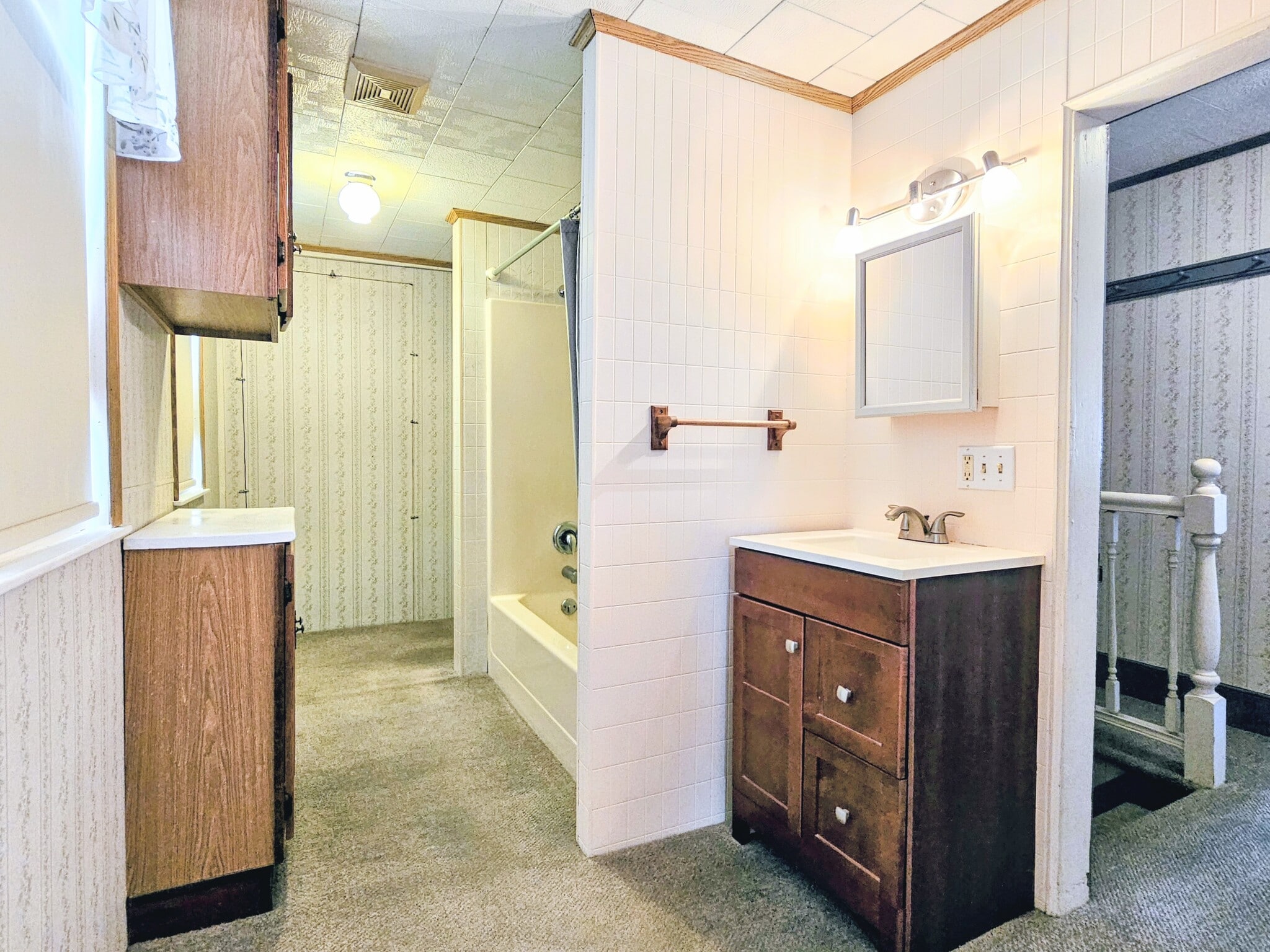 Building Photo - 453 Fruitville Pike