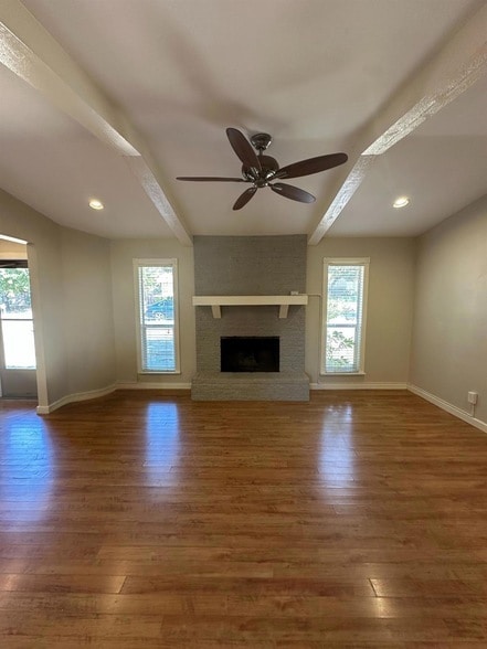 Building Photo - 3510 Roanoke Dr