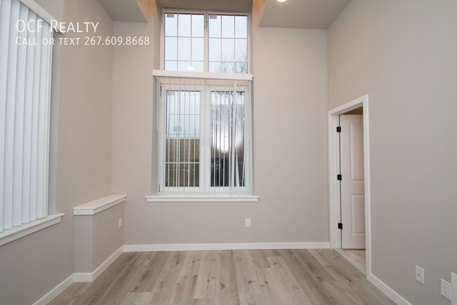 Building Photo - Two Bed Brewerytown Apartment