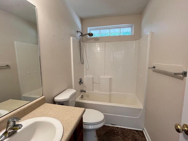 Building Photo - 116 Fox Trace