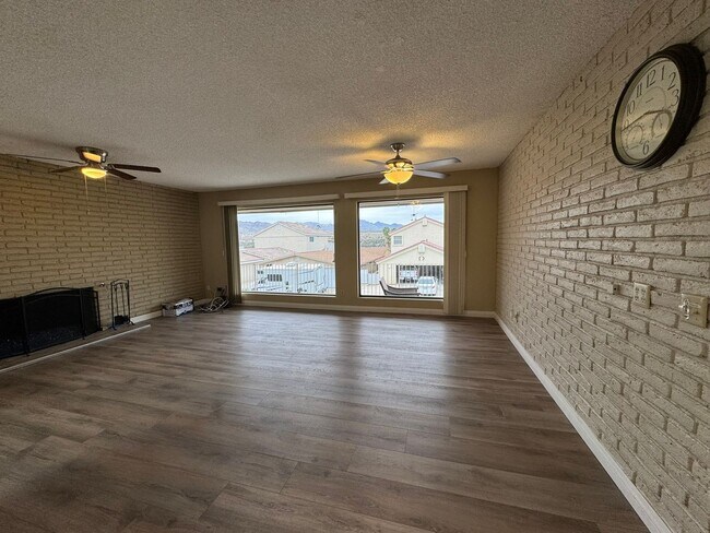 Building Photo - 3Br 3Ba House with Pool Across- RIVERFRONT with Balcony Observation Deck