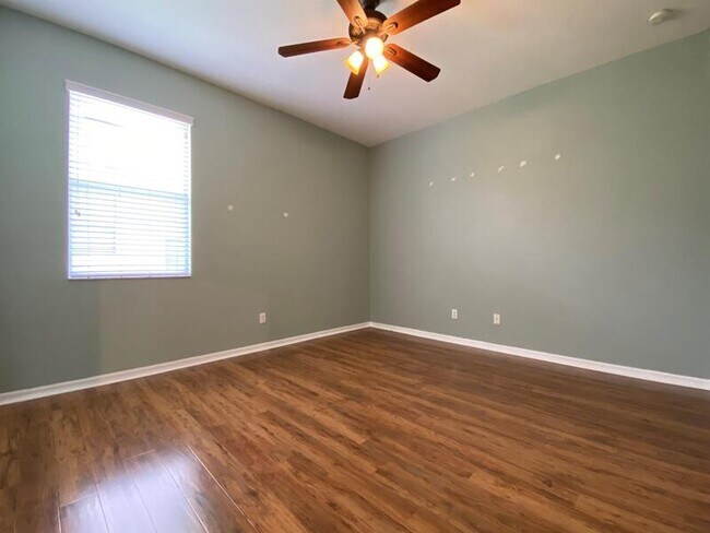 Building Photo - 9376 Ravens Willow Dr
