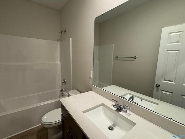 Building Photo - 122 Burdine St