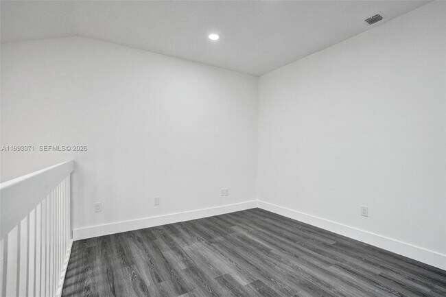 Building Photo - 1818 Adventure Pl