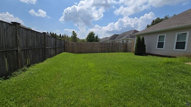 Building Photo - 125 Preston Ln