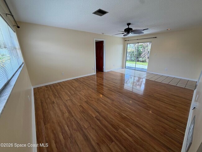 Building Photo - 232 Terrace Shores Dr