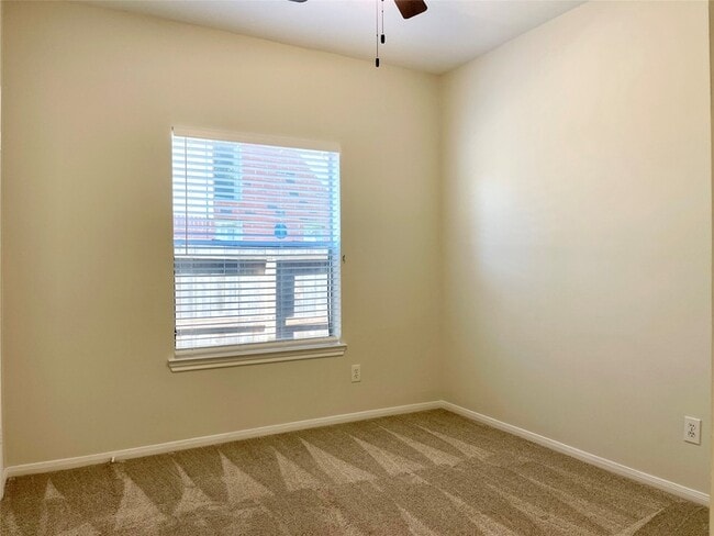 Building Photo - 4630 Jaymar Dr