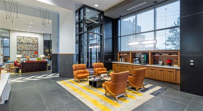 Building Photo - 1301 Spring St NW