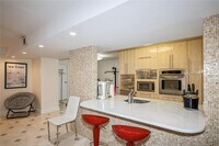Building Photo - 16 Willowood Ct