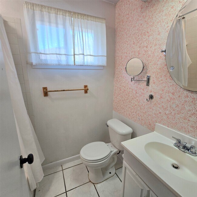 Building Photo - 11306 Montverde Ln