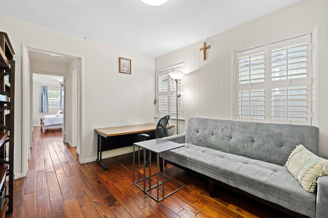 Building Photo - 1751 Belmont Ave