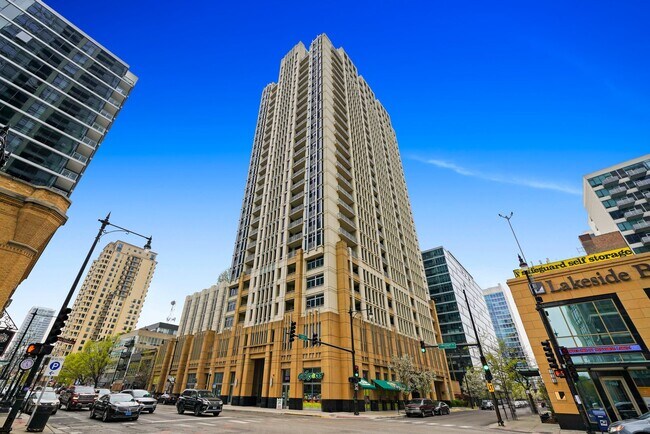 Building Photo - 1400 S Michigan Ave
