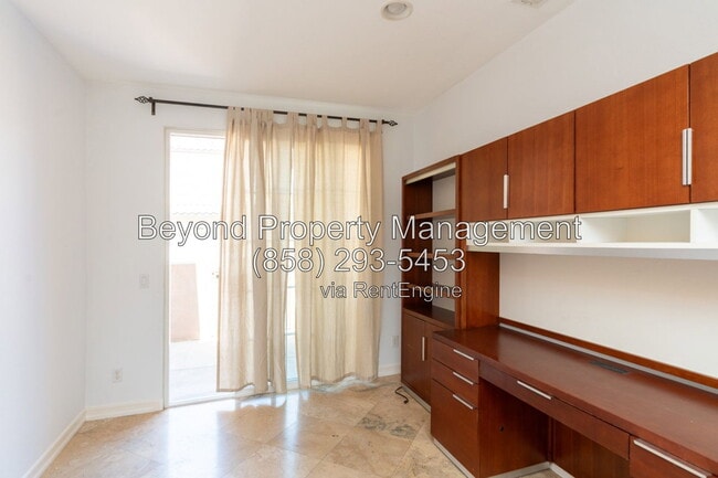 Building Photo - 7735 Via Rico
