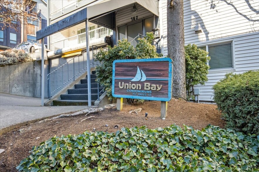 Primary Photo - 762 Hayes St