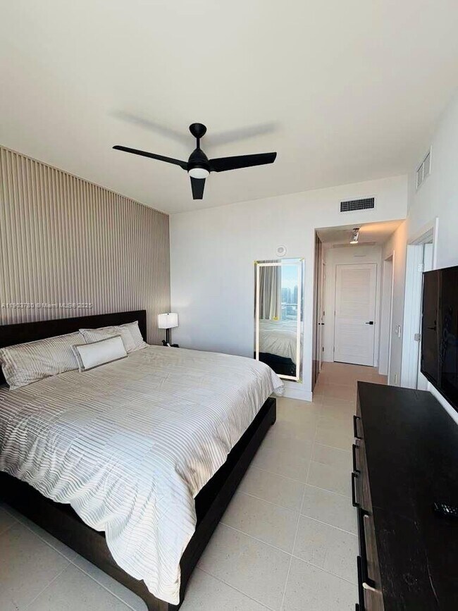 Building Photo - 159 NE 6th St