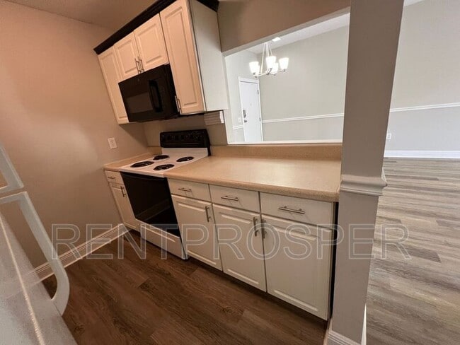 Building Photo - 3242 S Semoran Blvd