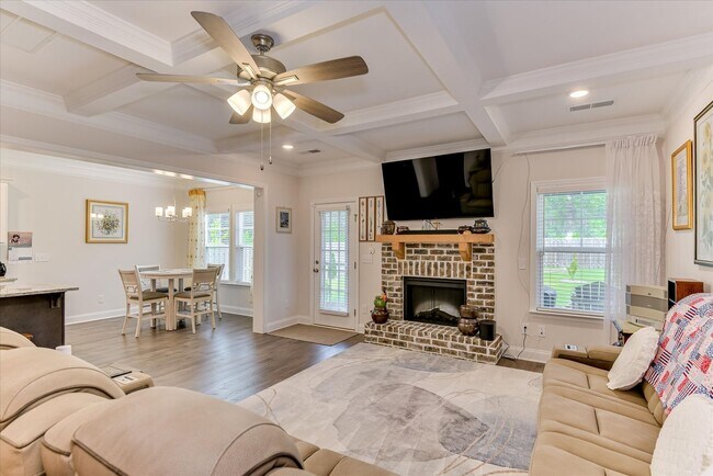 Building Photo - 6051 Big Pond Trl