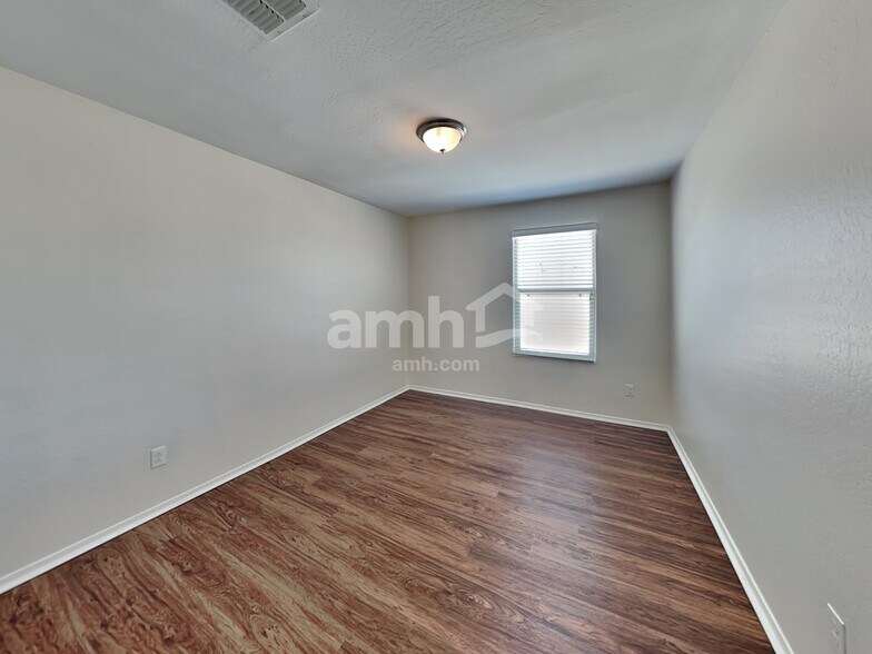 Building Photo - 1508 N Banning