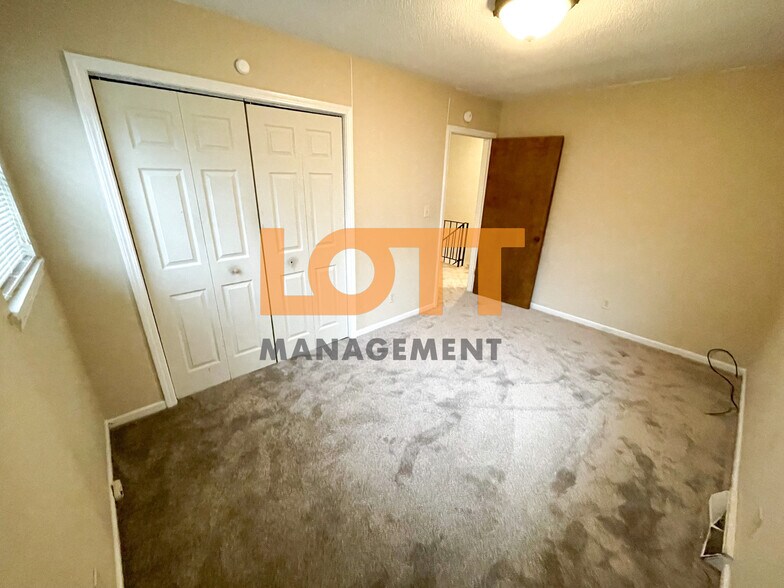 Building Photo - 31 Saint Mark Rd