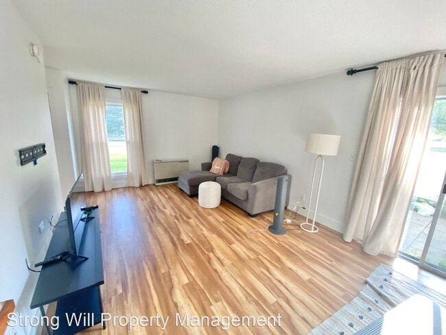 Building Photo - 2 br, 1.5 bath House - 335 Ledgewood Circl...