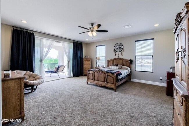 Building Photo - 5104 S Salk Ln