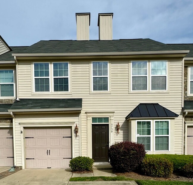 Primary Photo - 3BR/2BA TOWNHOUSE IN BEREWICK - AVAILABLE ...