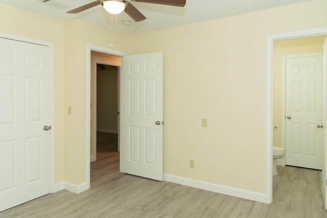 Building Photo - 705 Winton Ct