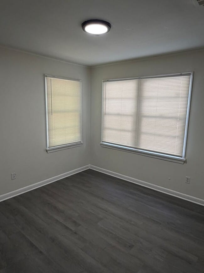 Building Photo - 3628 Sumner St