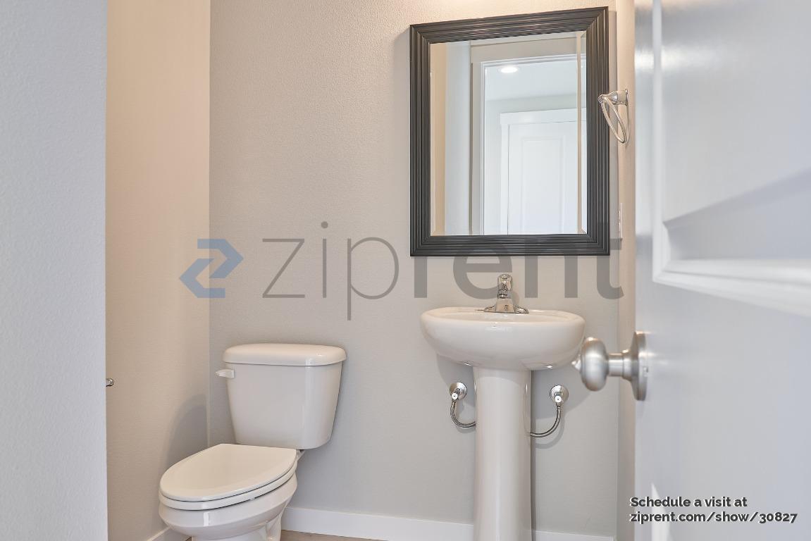 Building Photo - 200 N 87th Pl