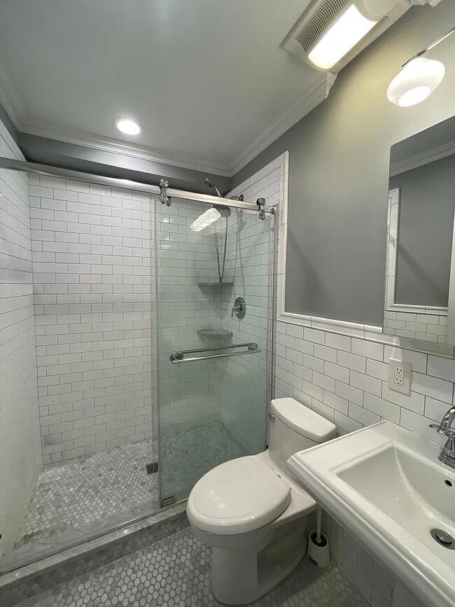 Building Photo - 346.5 8th St